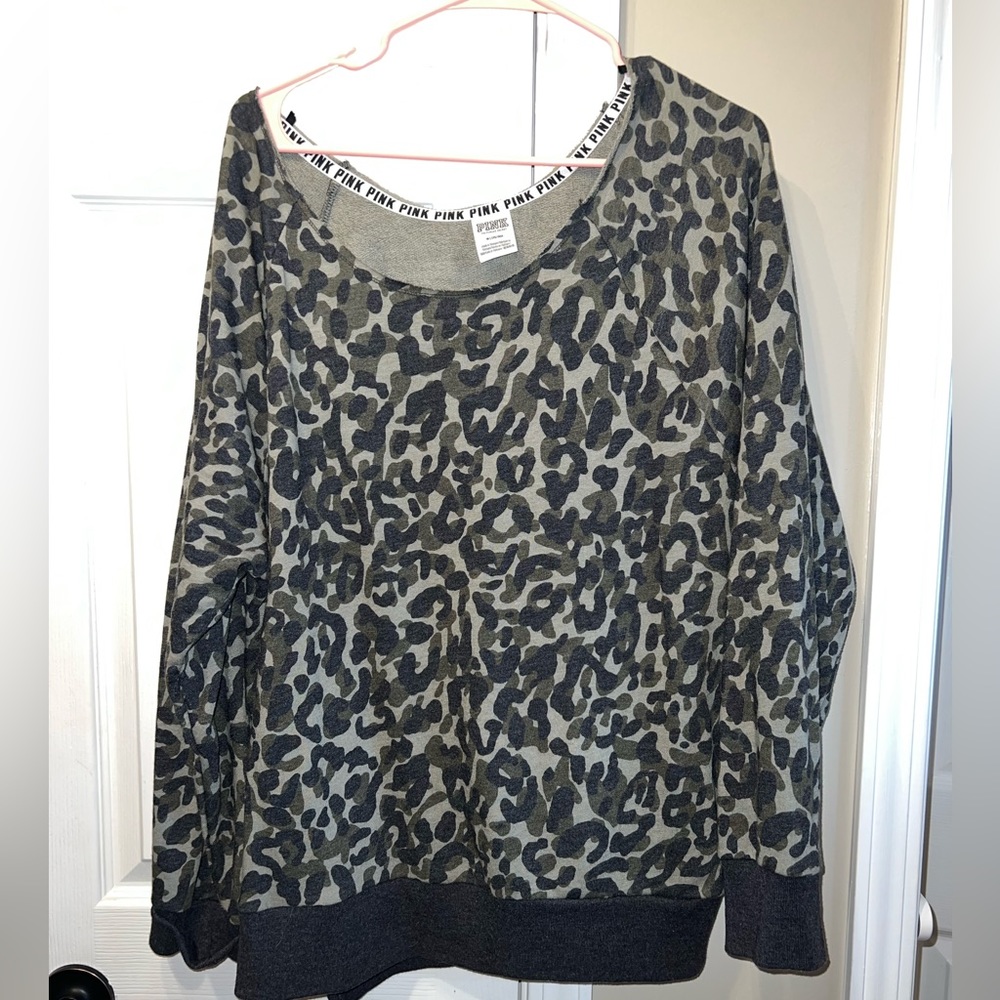 Victoria secrets pink sweatshirt size medium - Picture 2 of 2